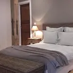 Alojamento de Acomodação e Pequeno-almoço Cote Cour Colmar 2 Bischwihr